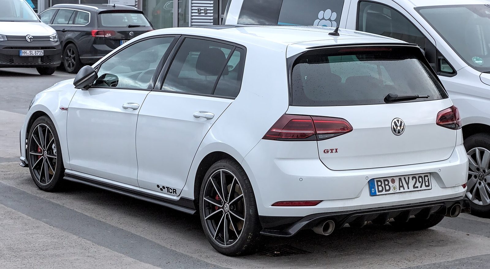 Performance — 2021 Volkswagen Golf GTI, the researched vehicle type for this category
